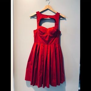 🏠 Moving Sale 📦 BB Dakota Cut Out Dress